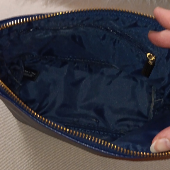 Versace parfums pouch NWOT - Picture 6 of 7